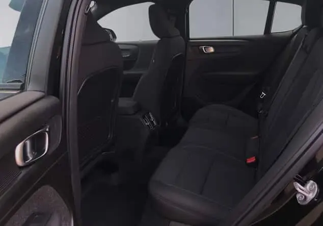 Angebotsdetails Volvo C40 C40 Recharge vollelektrisch, Automatik, Navi, Panormadach, Rückfahrkamera schwarz