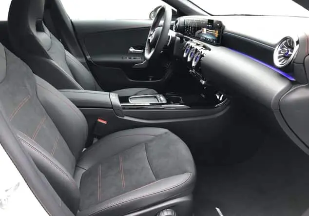 Angebotsdetails Mercedes-Benz CLA 200d Coupe *Night Paket* Weiß Uni-Lack polarweiß
