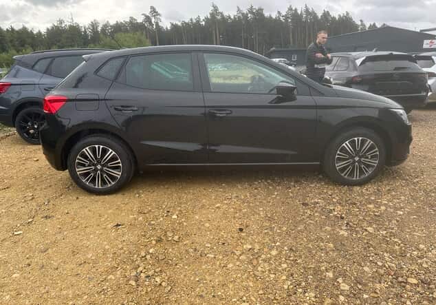 Angebotsdetails Seat Ibiza Seat Ibiza Road Edition 1.0 TSI 85 kW (116 PS) 7-Gang-DSG Midnight Schwarz Metallic