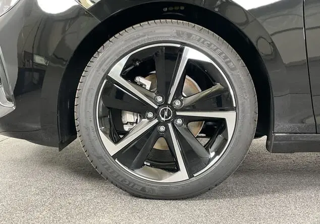 Angebotsdetails Opel Astra Opel Astra GS 1.2 Turbo 96 kW (130 PS) 8-Gang Automatikgetriebe Karbon Schwarz Metallic