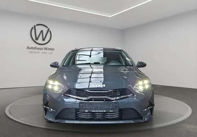 Angebotsdetails Kia Ceed Sportswagon Vision Grau ((H8G) DARK PENTA METAL M)