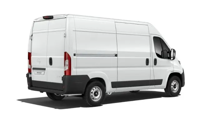 Angebotsdetails Opel Movano Cargo Kastenwagen verblecht L3H2 3.3t Opel 2.2 BlueHDi 140 103 kW (140 PS) 6-Gang Cassablanca WeiÃ/WeiÃ
