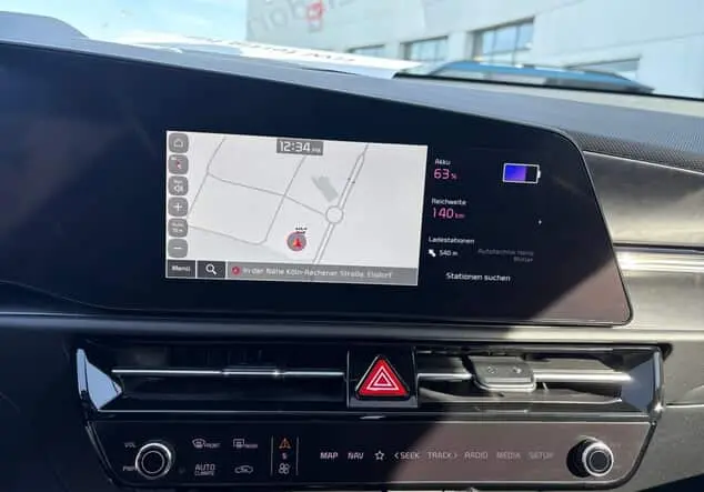 Angebotsdetails Kia Niro EV Inspiration Wärmepumpe DriveWise Technik Relax Sound Glasdach Grau
