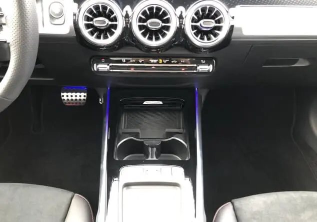 Angebotsdetails Mercedes-Benz GLB 220 d 4MATIC ++sofort verfügbar++ Graulack mountaingrau