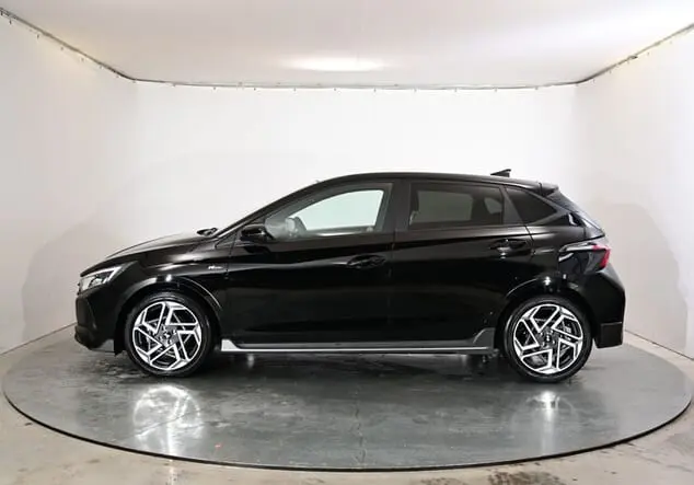 Angebotsdetails Hyundai i20 Hyundai i20 N-Line Style 1.0 T-GDI 74 kW (100 PS) 7-Gang-DSG Phantom Black Pearl