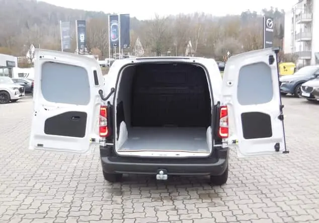 Angebotsdetails Peugeot Partner KW L1 BlueHDi 100*AHK-Kamera-Klima* Eisweiß