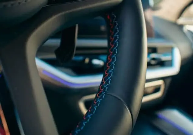 Angebotsdetails BMW XM XM V8 Hybrid Saphirschwarzmetallic