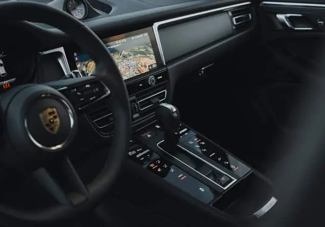 Angebotsdetails Porsche Macan Macan T, Lederpaket, Automatik, Navi, Rückfahrkamera grau