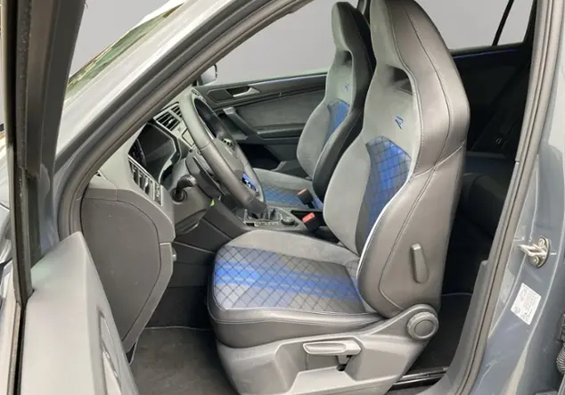 Angebotsdetails Volkswagen Tiguan R 2.0 TSI 4Motion 'Black Style' Grau (Delfingrau Metallic)