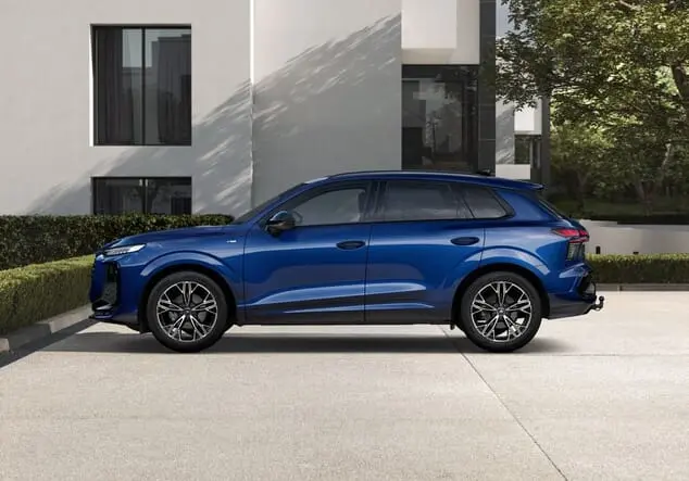 Angebotsdetails Audi Q3 Audi Q3 S line 1.5 TFSI 110 kW (150 PS) 7-Gang tronic Navarrablau Metallic