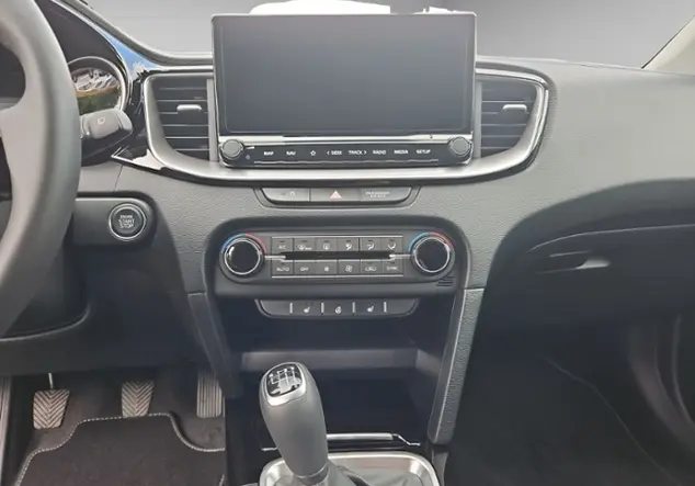 Angebotsdetails Kia Ceed Sportswagon Ultimate Edition 140 Schwarz (Zilinaschwarz)