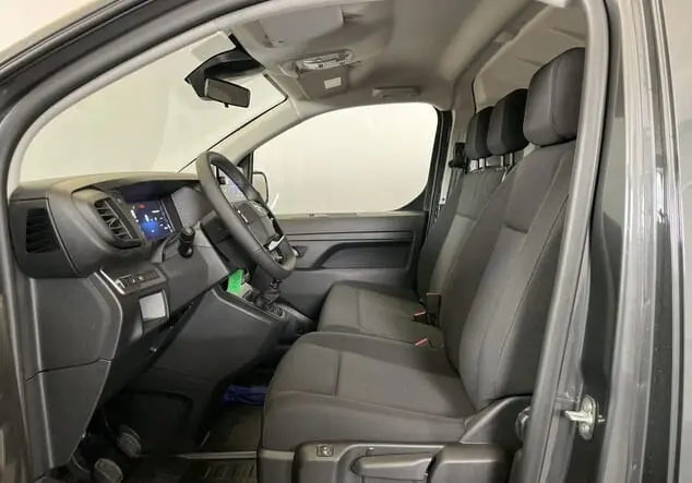 Angebotsdetails Opel Vivaro Opel Vivaro Kastenwagen Standard 2.0 BlueHDi 145 106 kW (145 PS) 6-Gang Merkur Grau Metallic