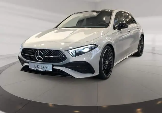 Angebotsdetails Mercedes-Benz A 200 AMG-Line + Nightpaket Grau manufaktur lack manufaktur alpingrau uni