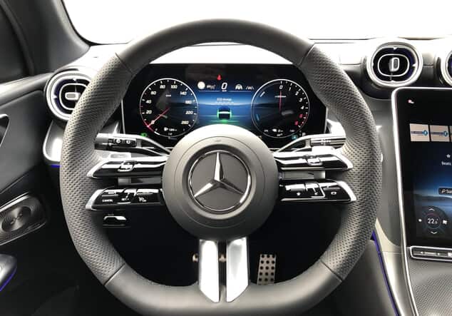 Angebotsdetails Mercedes-Benz GLC 300 de 4MATIC mit EQ Hybrid ++sofort verfügbar++ Metalliclack obsidianschwarz