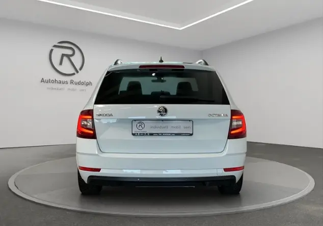 Angebotsdetails Skoda Octavia Combi 1.4 TSI Style / WeiÃ (Laser-Weiss)