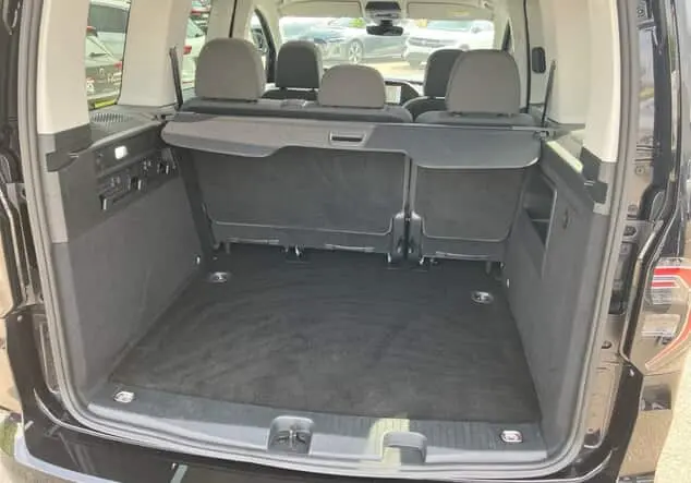 Angebotsdetails Volkswagen Caddy Caddy Life 5-Sitzer TDI 90 KW Deep Black Perleffekt