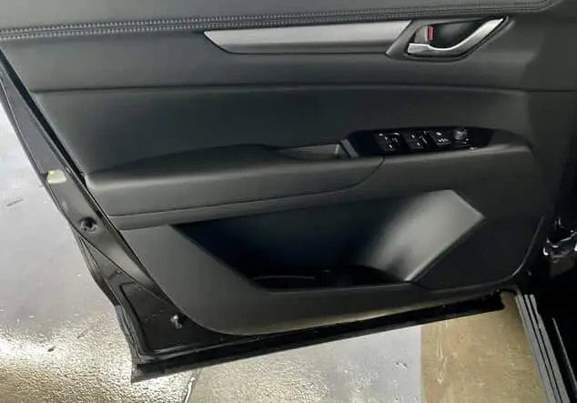 Angebotsdetails Mazda CX-5 CX-5 2023 5WGN 2.5L e-SKYACTIV G 194ps 6AT AD'VANTAGE schwarz