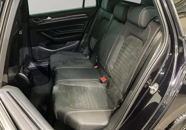 Angebotsdetails Volkswagen Passat Variant GTE 1.4 TSI / Schwarz (Deep Black Perleffekt)