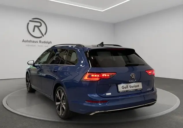 Angebotsdetails Volkswagen Golf VIII Variant Style 1.5 eTSI KLIMA N Blau (Anemonenblau Metallic)