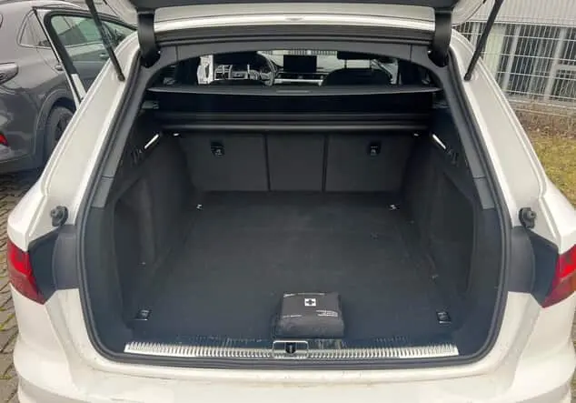 Angebotsdetails Audi A4 2.0 16V TFSI S tronic Ibisweiß