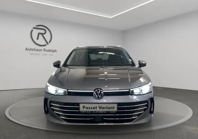 Angebotsdetails Volkswagen Passat Variant B9 2.0 TDI Elegance KLIMA Grau (Diabasgrau Metallic)