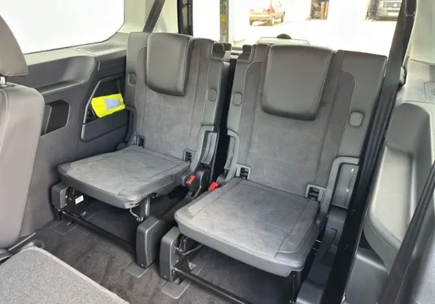 Angebotsdetails Volkswagen Caddy Style Maxi Blau (Starlight Blue Metallic)