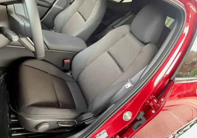 Angebotsdetails Mazda 3 3 150PS EXCLUSIVE*DRIVER+DESIGN* rot