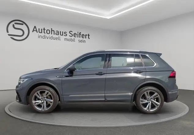 Angebotsdetails Volkswagen Tiguan R-Line 2.0 TDI 4Motion Grau (Delfingrau Metallic)
