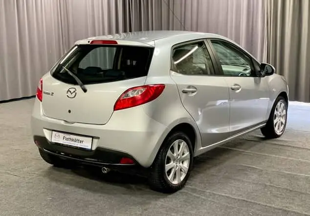 Angebotsdetails Mazda 2 75PS *GÜNSTIGER KLEINWAGEN*KLIMA silber