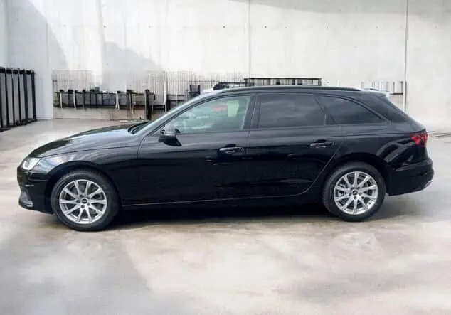 Angebotsdetails Audi A4 35 TFSI NAVI, Rückfahrkamera, Allwetterreifen Brillantschwarz