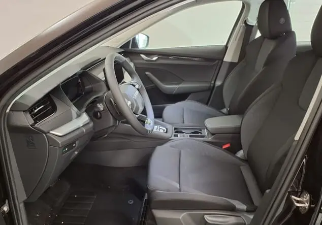 Angebotsdetails Skoda Octavia Combi Skoda Octavia Combi Essence 1.5 TSI 85 kW (116 PS) 7-Gang-DSG Black Magic Perleffekt