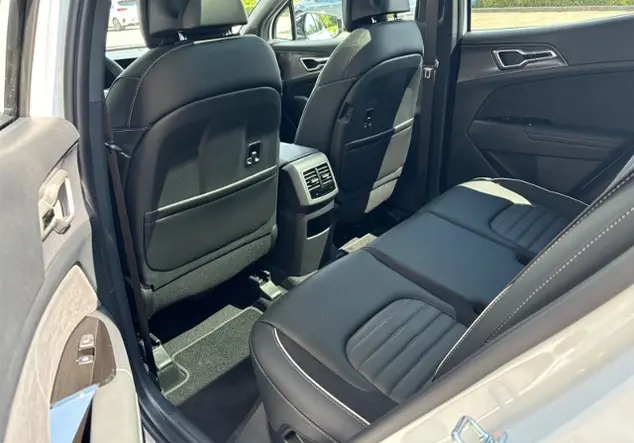 Angebotsdetails Kia Sportage 1.6 T-GDI GT-line DCT SO + GD Schwarz (DeluxeweiÃ Metallic/Schwarz)