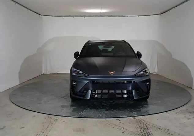 Angebotsdetails Cupra Leon Sportstourer Cupra Leon ST 1.5 eTSI 110 kW (150-PS) 7-Gang-DSG Magnetic Grau Matt