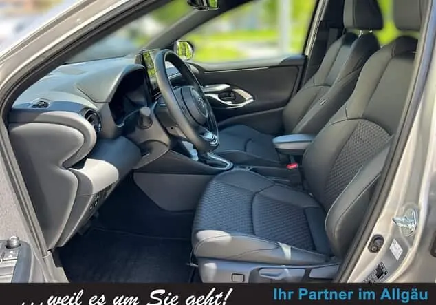 Angebotsdetails Mazda .2 HYBRID 1.5 VVT-i HOMURA PLUS HEADUP+CARPLAY+QI Stormy Silver