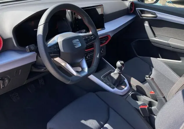 Angebotsdetails Seat Arona FR 1.0 TSI 85 kW (116 PS) 6-Gang Schwarz