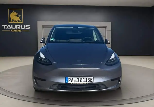 Angebotsdetails Tesla Model Y Quicksilver
