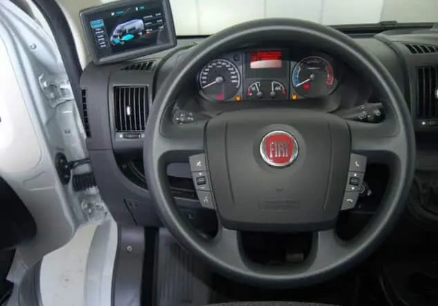 Angebotsdetails Fiat Ducato Elektro L2H2 verblecht Grau