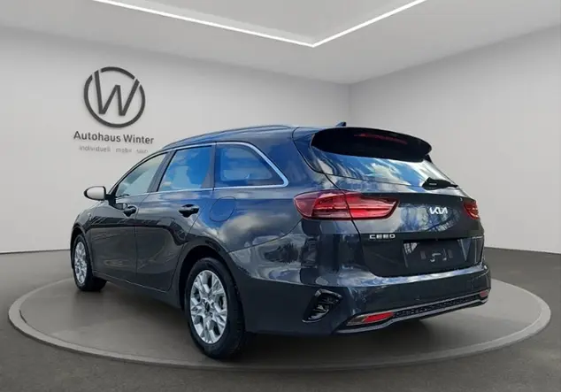 Angebotsdetails Kia Ceed Sportswagon Vision Grau ((H8G) DARK PENTA METAL M)