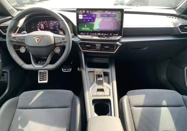 Angebotsdetails Cupra Formentor VZ 2.0 TSI 245 kW (333 PS) 7-Gang 4Drive Schwarz, Grau und Weiß