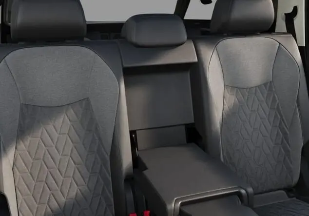 Angebotsdetails Volkswagen Tayron Volkswagen Tayron Life 1.5 TSI 110 kW (150 PS) 7-Gang-DSG Cipressino-Grün Metallic