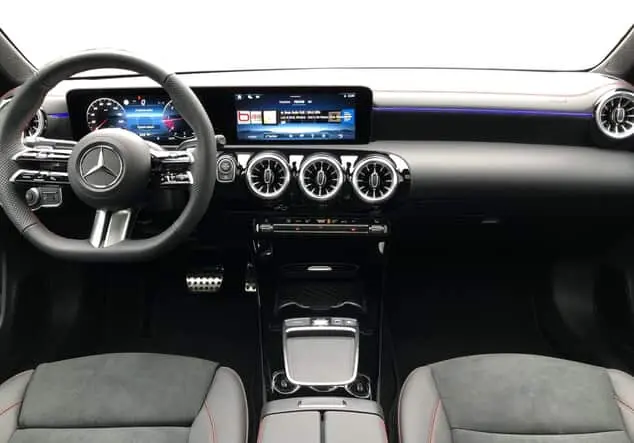 Angebotsdetails Mercedes-Benz CLA 200d Coupe Night-Paket Schwarz-Lack kosmosschwarz
