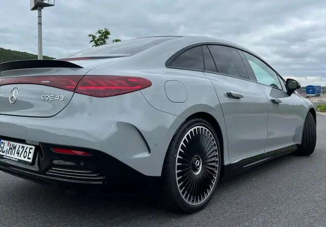 Angebotsdetails Mercedes-Benz EQE 43 4MATIC Alpingrau