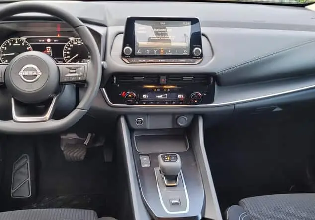 Angebotsdetails Nissan Qashqai DIG-T Mild Hybrid Acenta X-Tronic weiß metallic / grau metallic