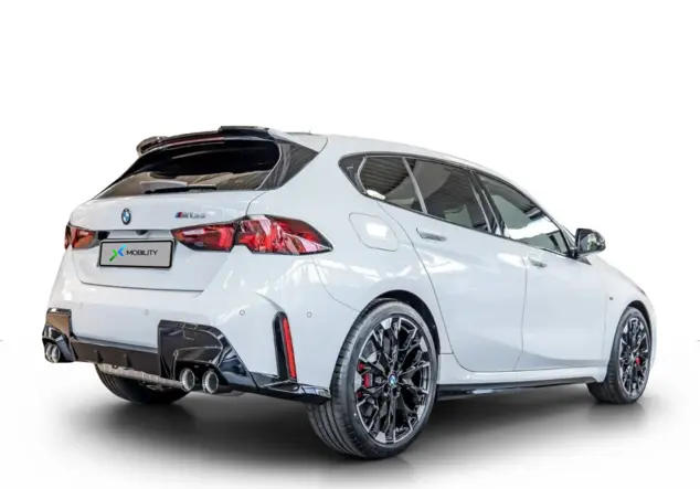 Angebotsdetails BMW M135i xDrive M Sportpaket White