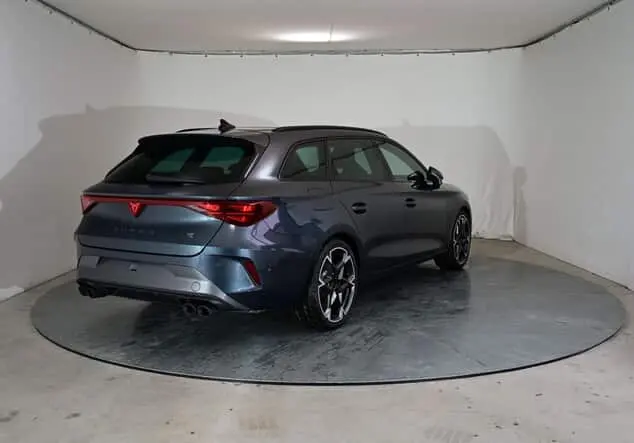 Angebotsdetails Cupra Leon Sportstourer Cupra Leon ST VZ 2.0 TSI 245 kW (333 PS) 7-Gang-DSG 4Drive Magnetic Grau Metallic