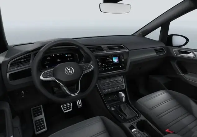 Angebotsdetails Volkswagen Touran Volkswagen Touran Highline R-Line 1.5 TSI 110 kW (150 PS) 7-Gang-DSG Grenadillschwarz Metallic