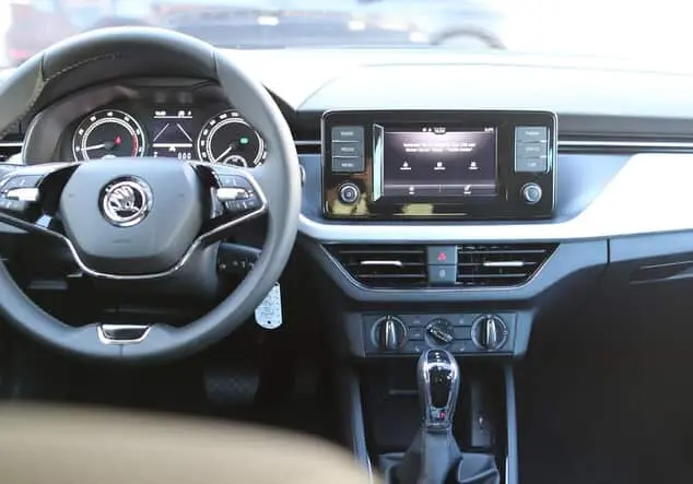 Angebotsdetails Skoda Kamiq 1.0 TSI Ambition *PDC*AHK*SHZ* Graphite Grau Metallic