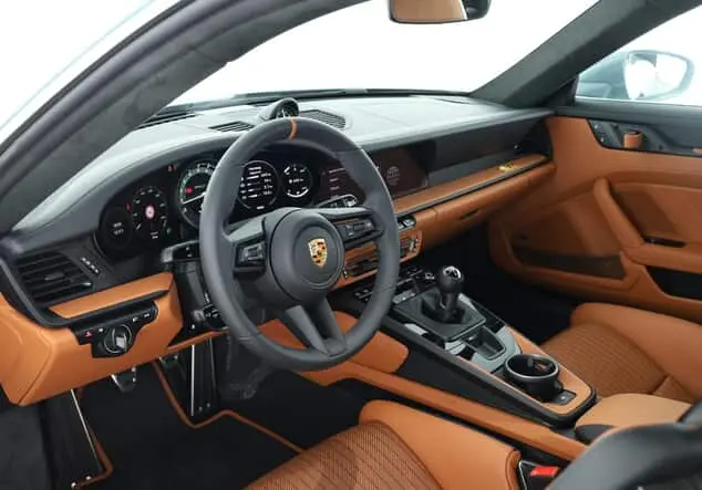 Angebotsdetails Porsche 911 S/T | Lift | 6-Gang | Heritage Design | Schalensitze | LED-Matrix | Bose Blau