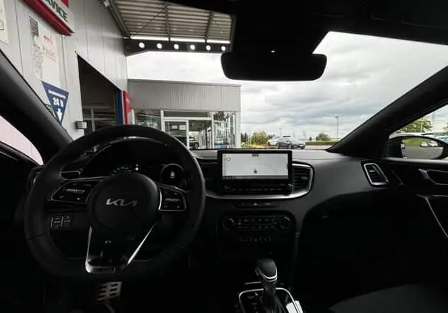 Angebotsdetails Kia XCeed GT-Line + Grau ((H8G) DARK PENTA METAL M)