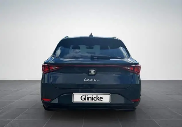 Angebotsdetails Seat Leon Sportstourer Leon Sportstourer Road Edition 2.0 TDI 110 kW (150PS) 7-Gang-DSG Fiord Blau